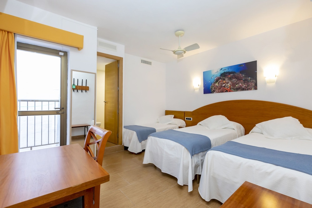 Manolita Hostal 22/71
