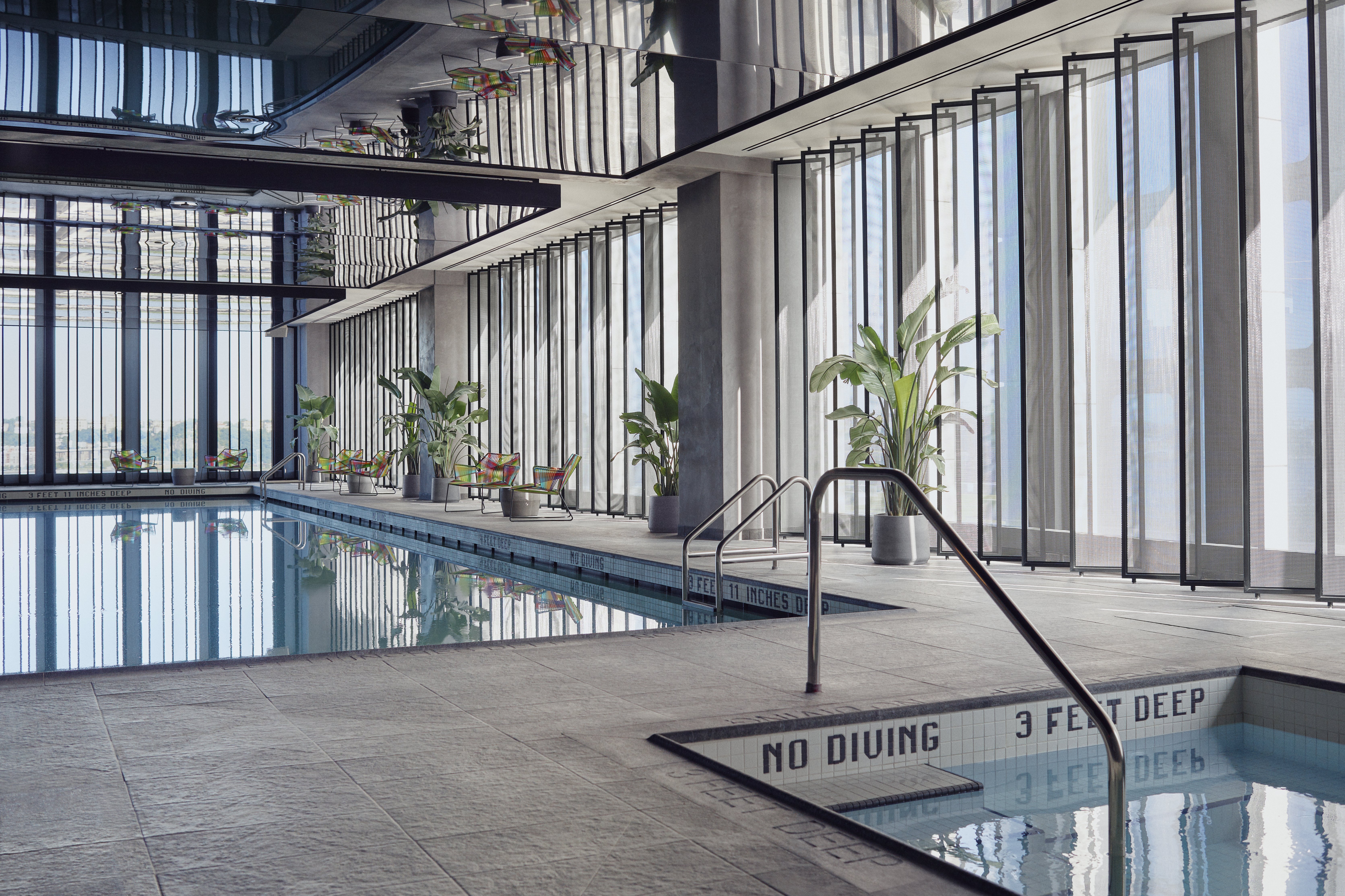 Equinox Hotel 38/78