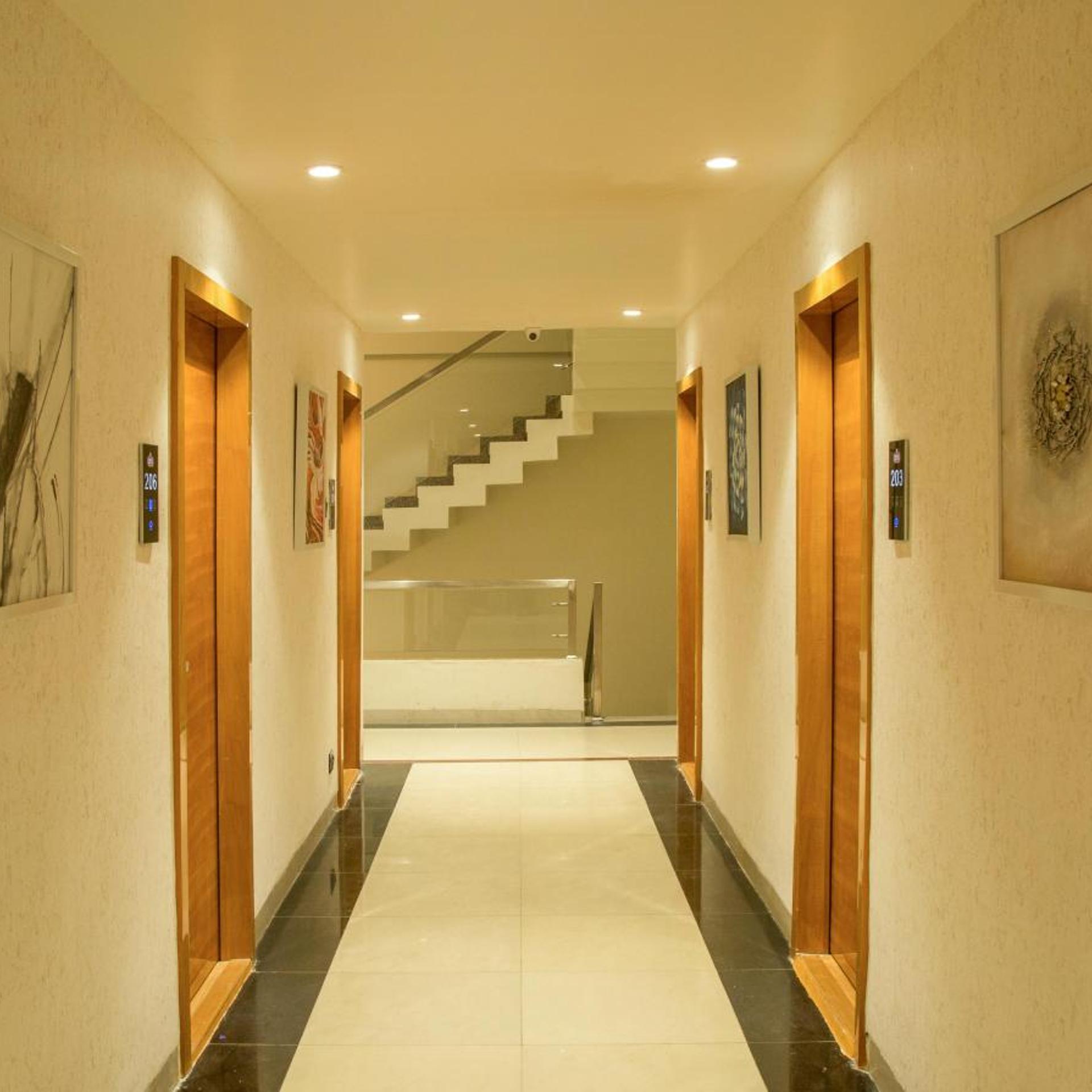 Hotel Reva Regency 19/38