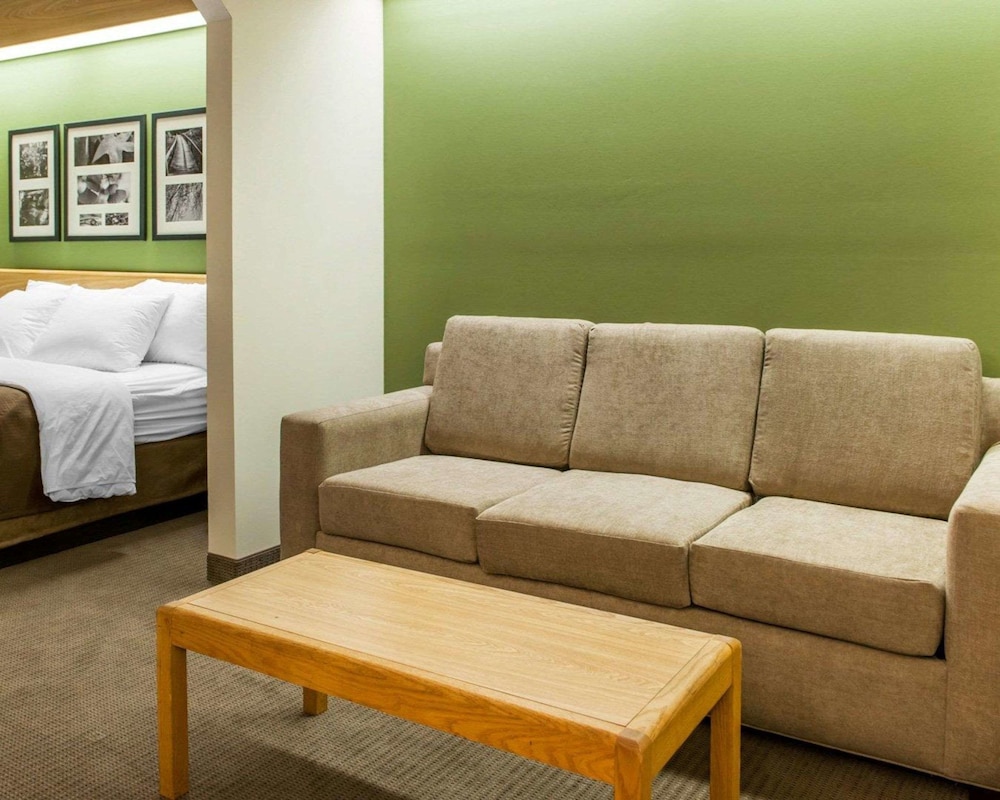 Sleep Inn Elkhart North 27/36