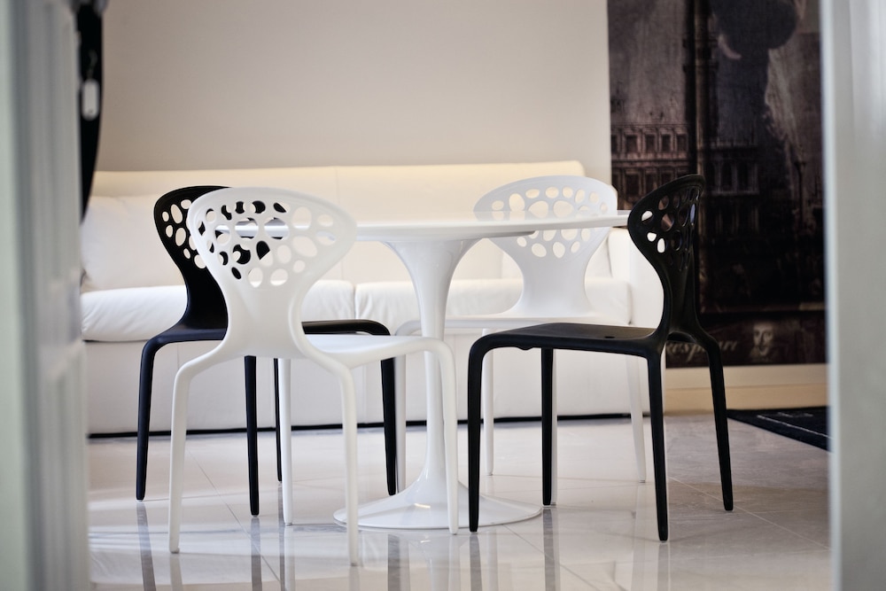 Opera Relais De Charme 60/72