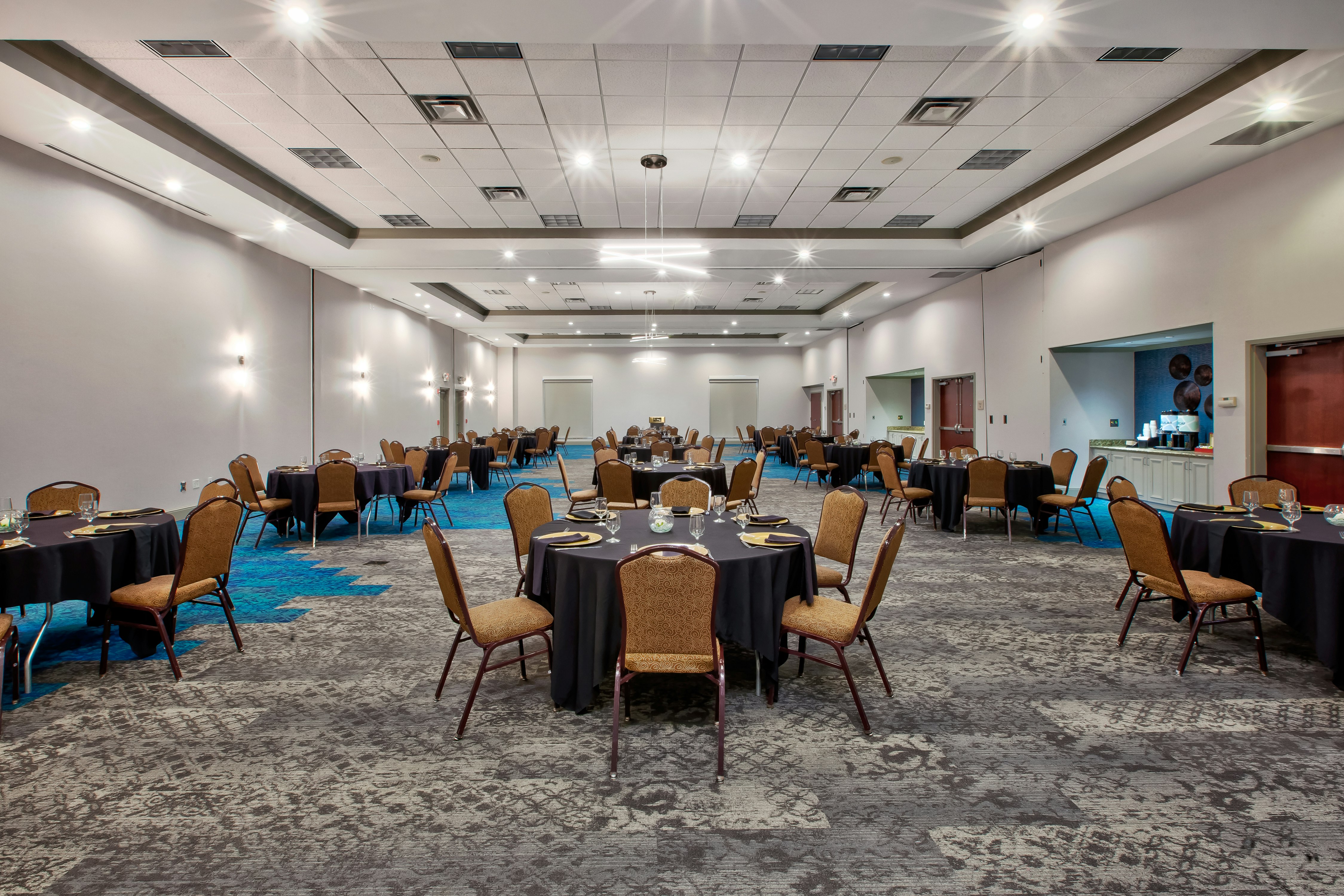 Hilton Garden Inn Dayton Beavercreek 24/26