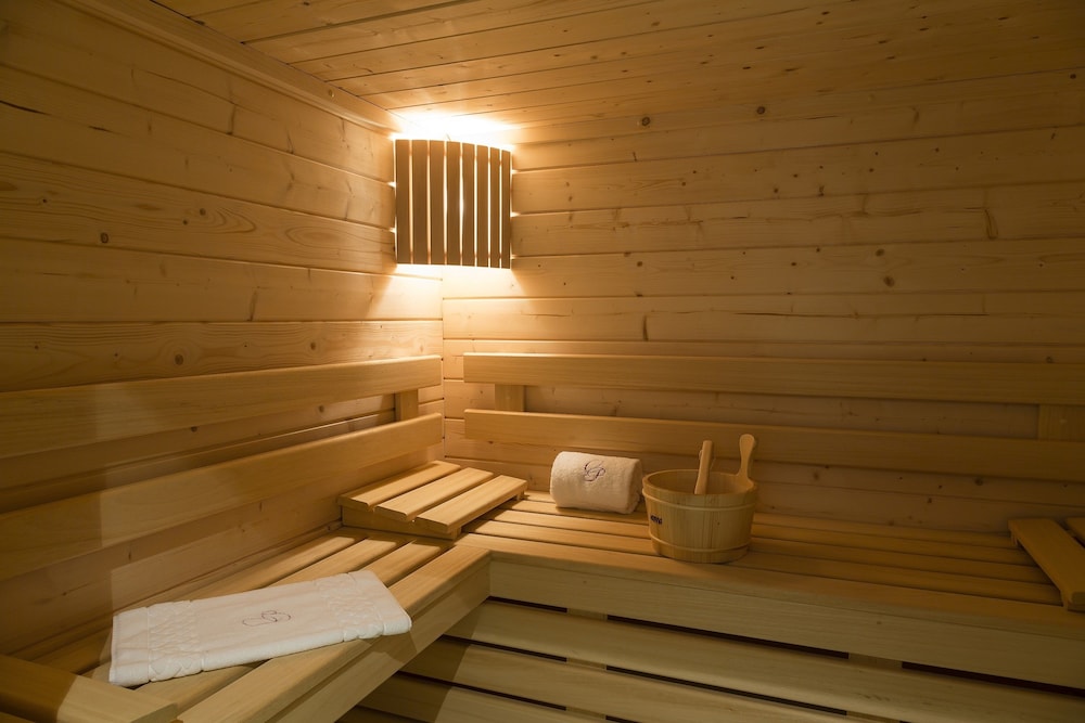 RELAIS DU SILENCE LE CLOS DE PRADINES 35/51