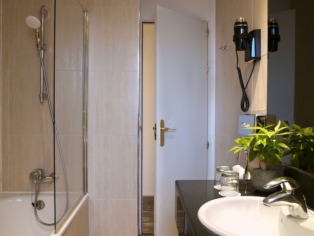 Hotel Paris Opera Managed By Melia 30/66