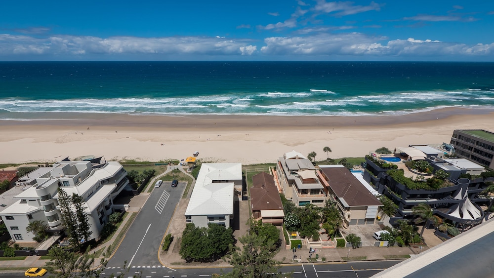 Norfolk Luxury Beachfront Apartments 65/74