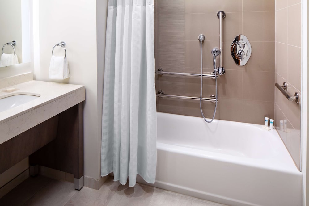 Hyatt House North Scottsdale 17/41