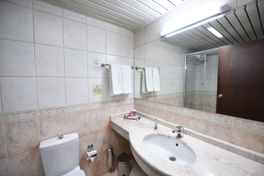 Asal Hotel 35/39