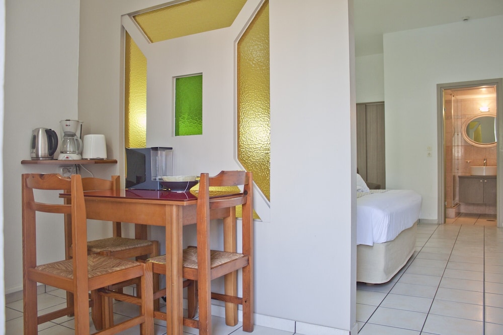 Hotel Christina 8/50