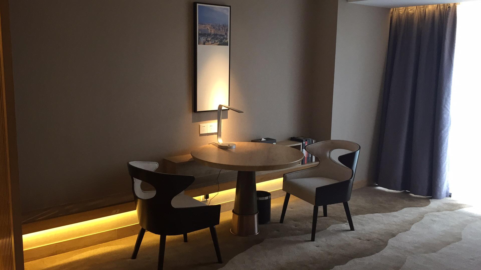 Chonpines Hotel (Chongqing Jiefangbei Hongyadong) 65/73