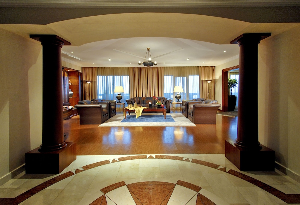 swimming pool spa