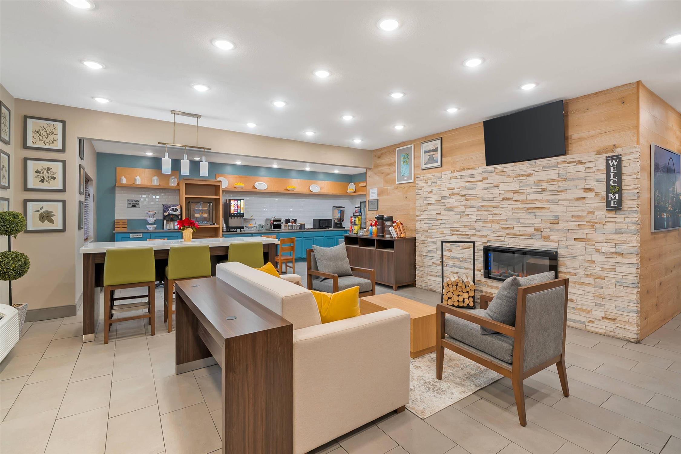 Country Inn & Suites by Radisson, Fairview Heights, IL 31/39