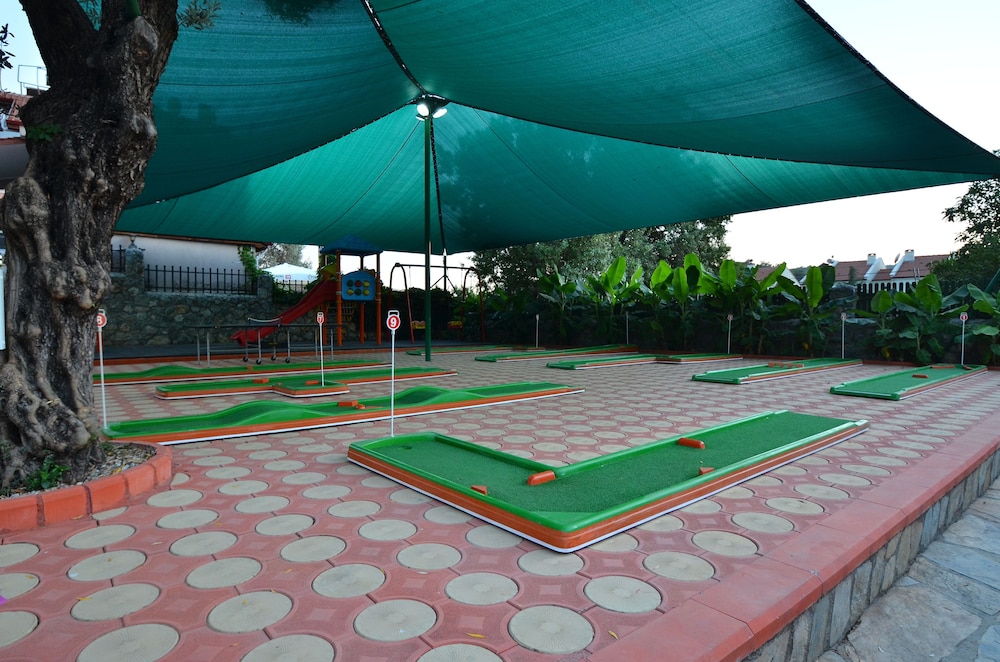 Sea Breeze Hotel And Apartments 24/50