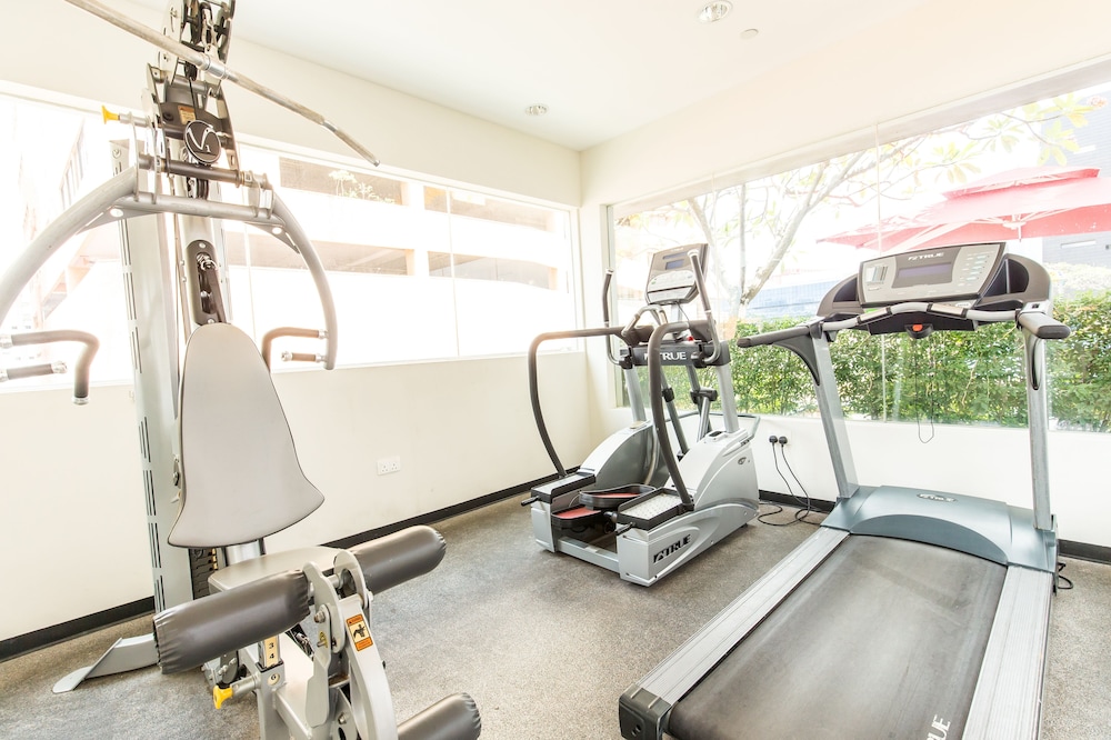 Ibis Styles Singapore Albert 25/48