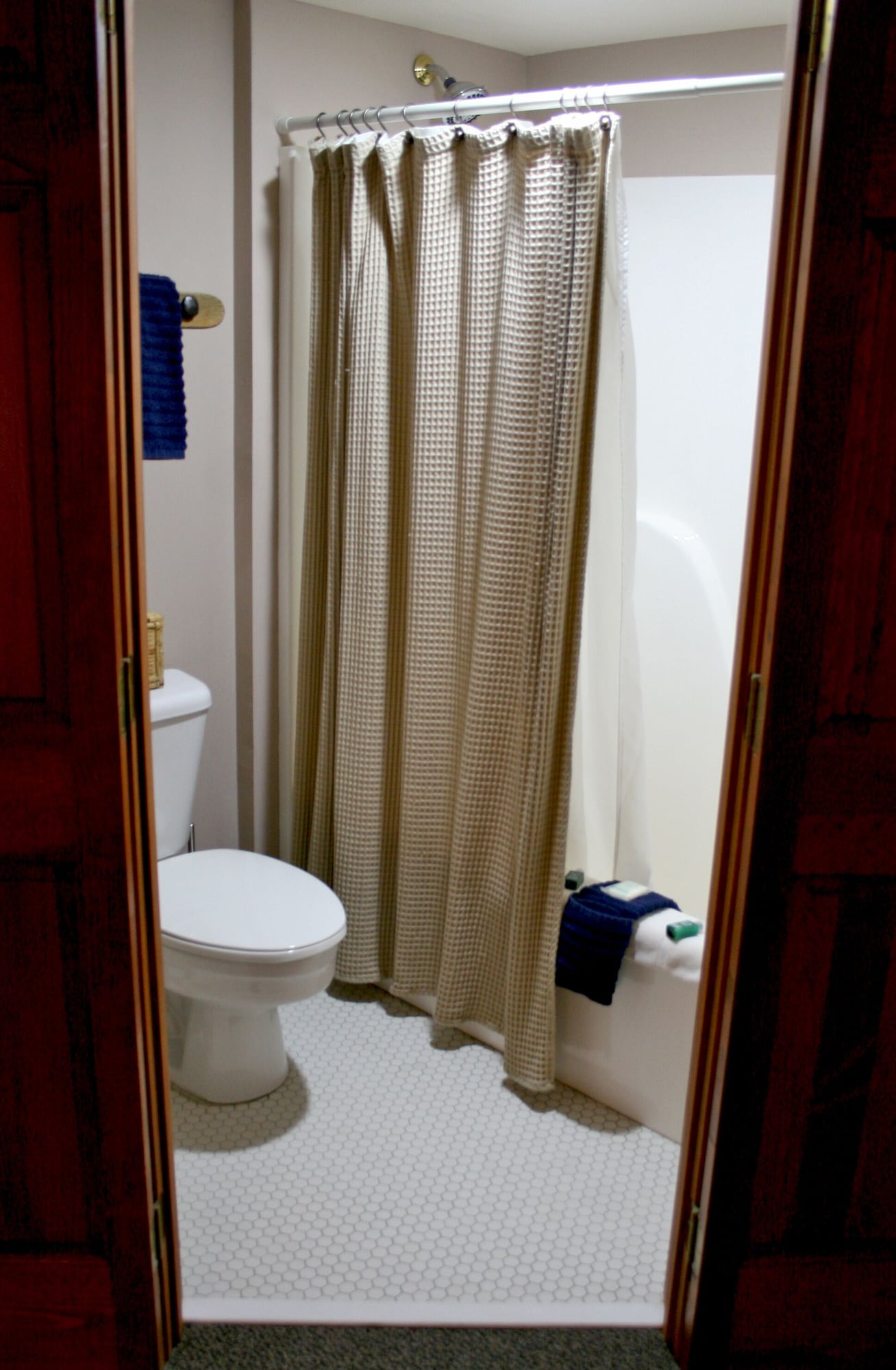 STANDARD, DOUBLE BED, FRONT VIEW