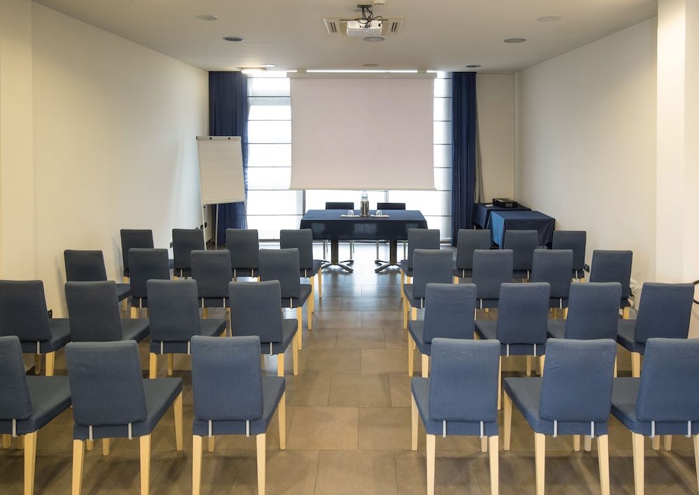 HOTEL DA VINCI 27/32