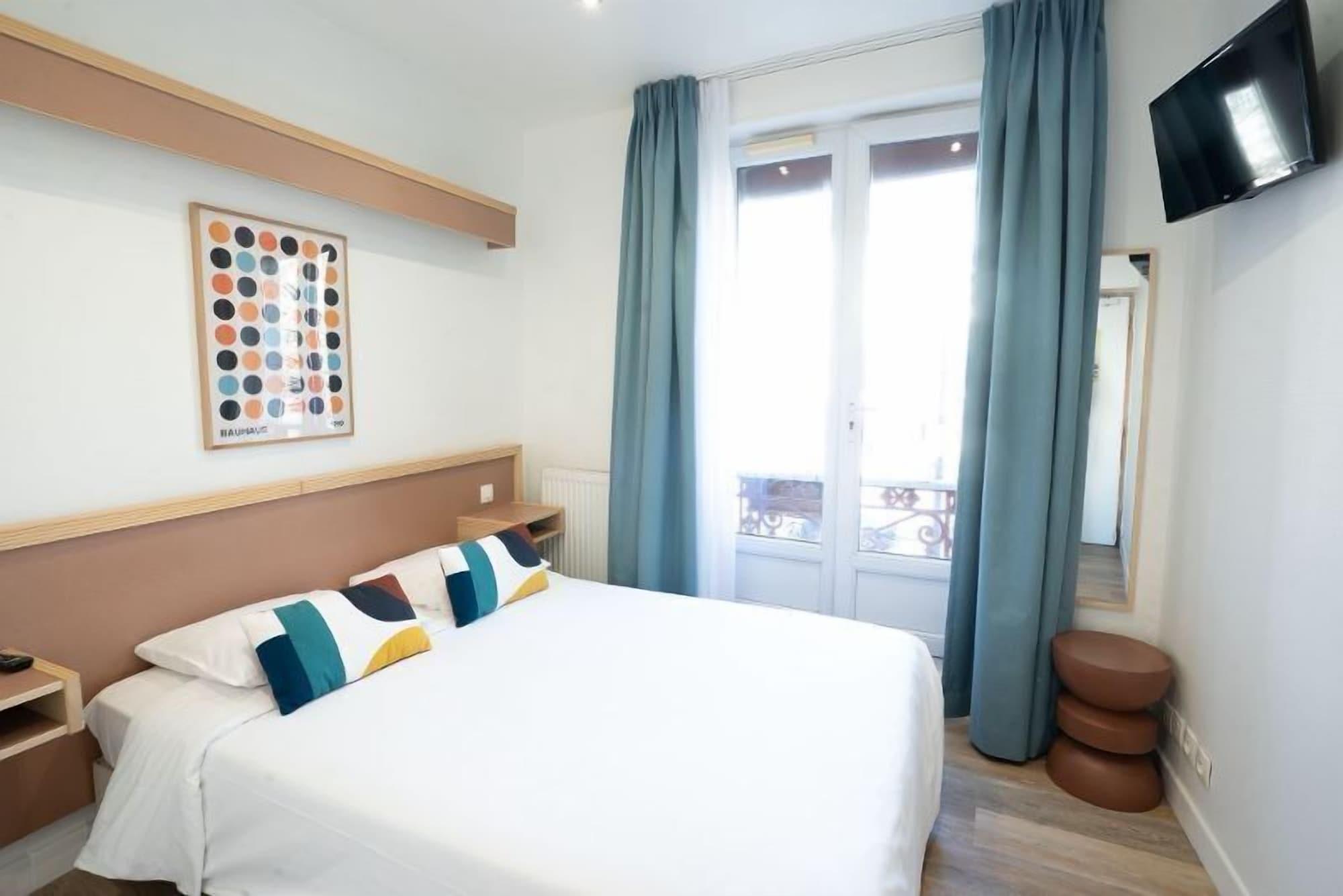 Room, Single