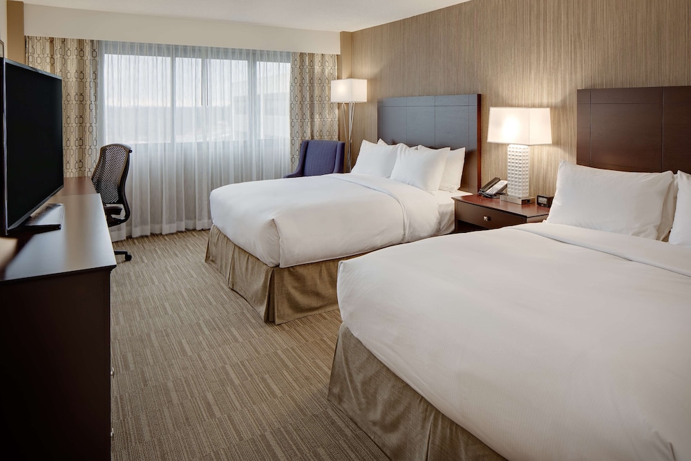 Nashville Airport Marriott 20/72