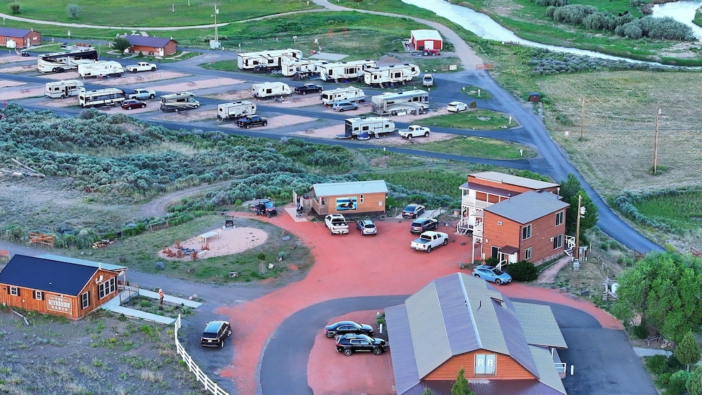 The Riverside Ranch Rv Park Motel & Campground 58/67