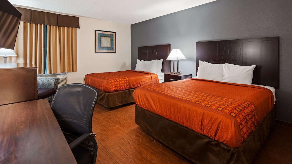 SureStay Plus By Best Western Lubbock Medical Center 11/42