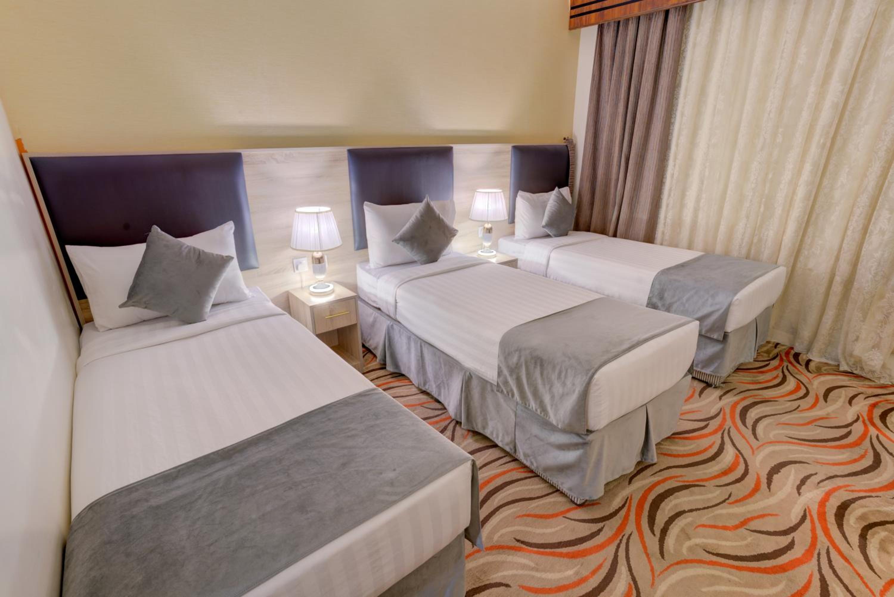 حياة بلازة(Hayat Plaza Hotel) 16/55