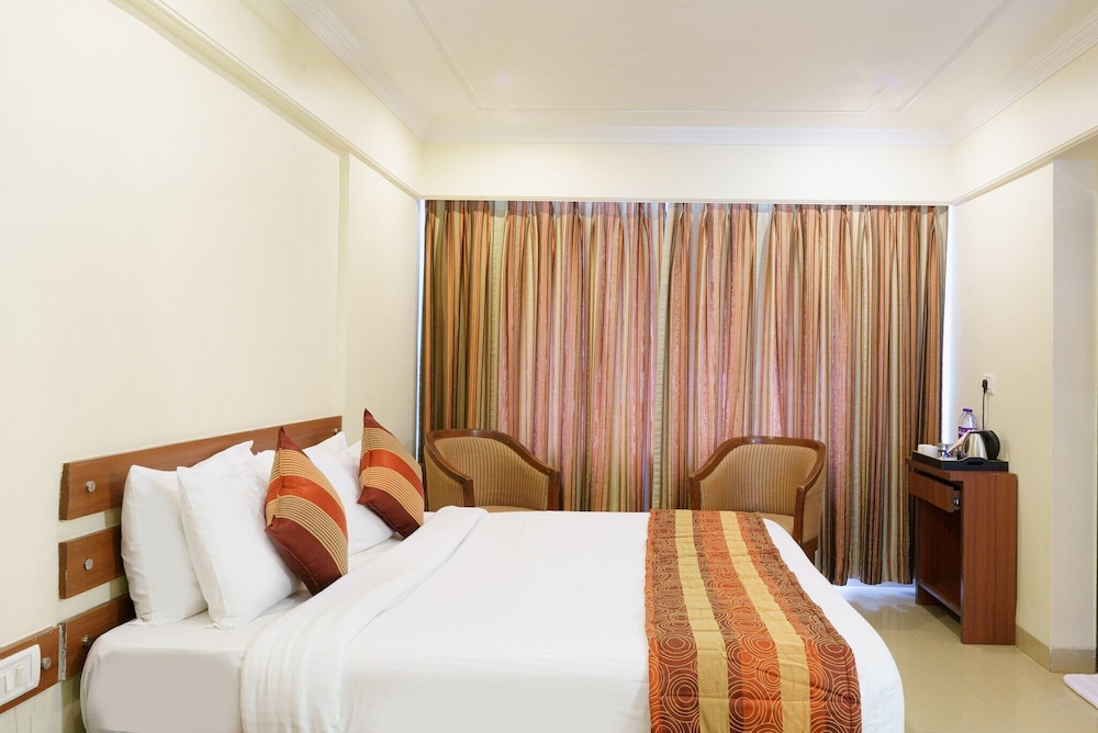 Valley View Beacon Resort, Mahabaleshwar 15/50