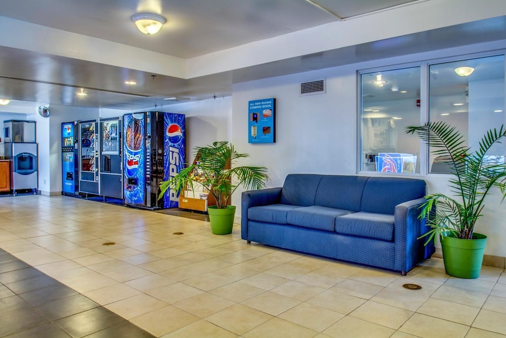 Motel6 Buffalo, NY - Airport - Williamsville 40/51