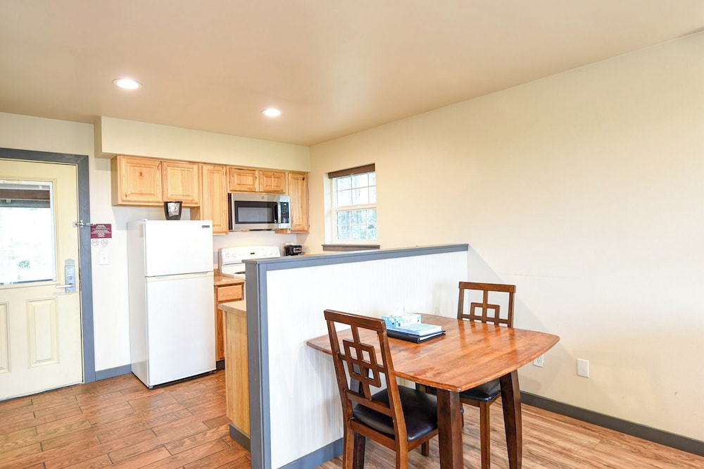 Quileute Oceanside Resort 36/50
