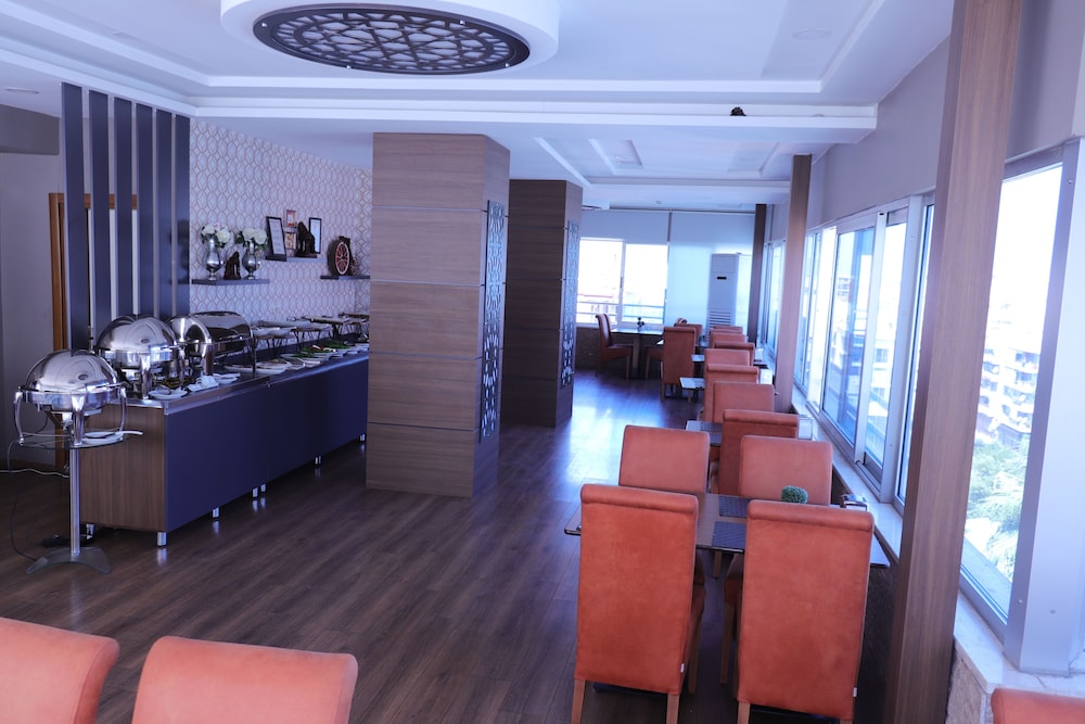 Ozlu Otel 23/30