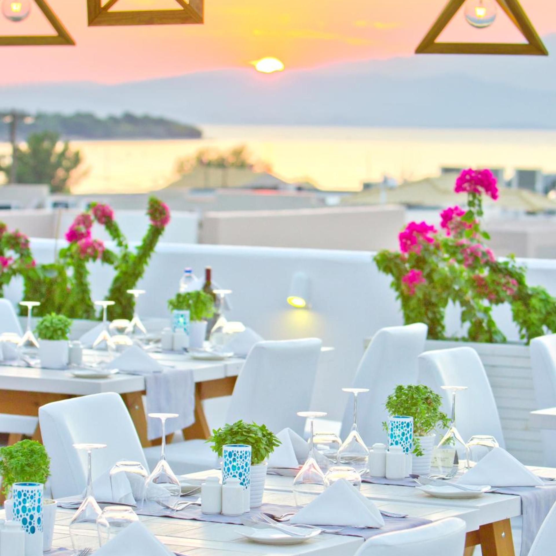 ALEA HOTEL & SUITES 42/55