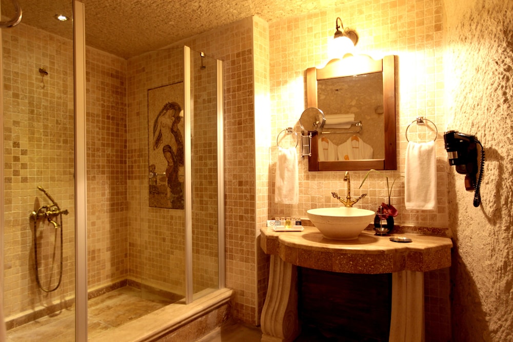 جناح بسرير مزدوج، Miras Hotel 8/10