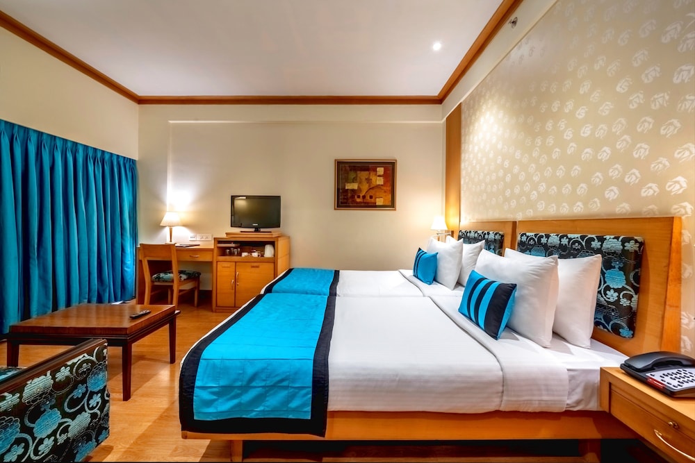BUSINESS, CLUB, DOUBLE BED
