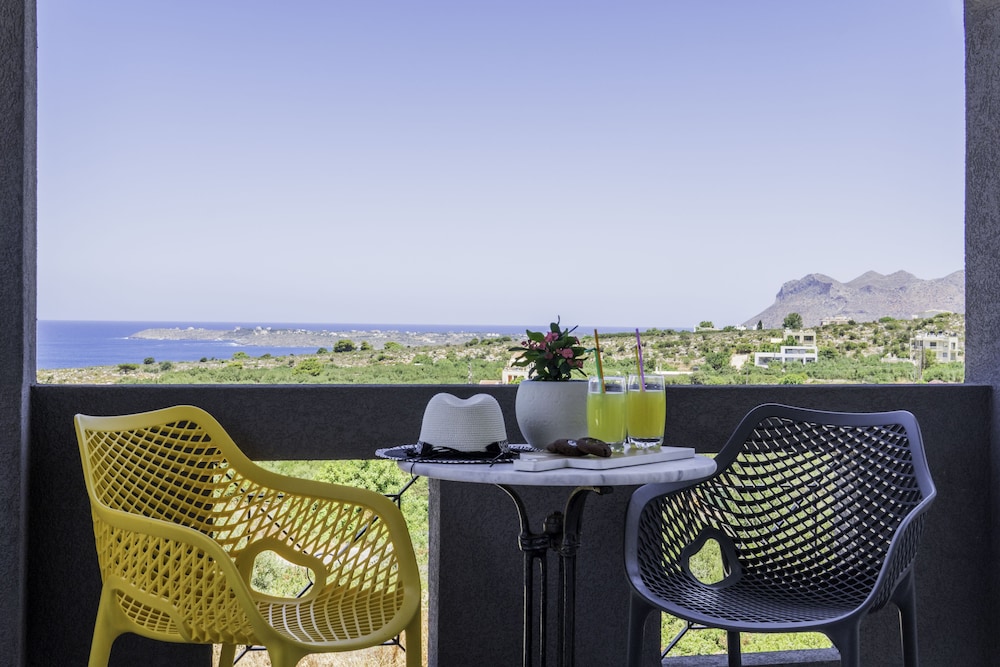 Talos Luxury Suites 35/50