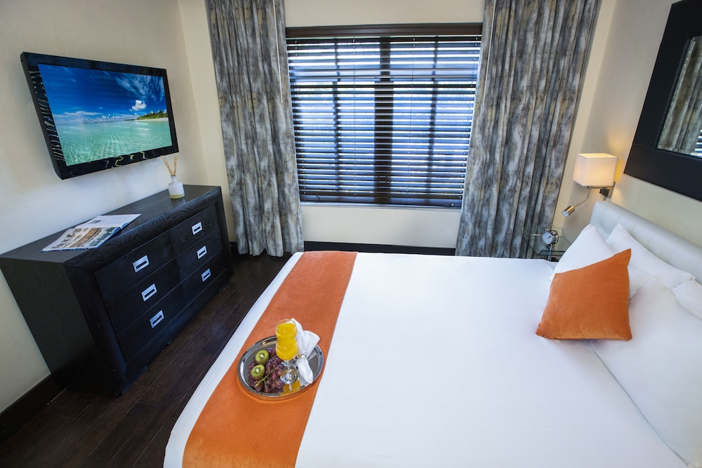 Lincoln Arms Suites 40/73