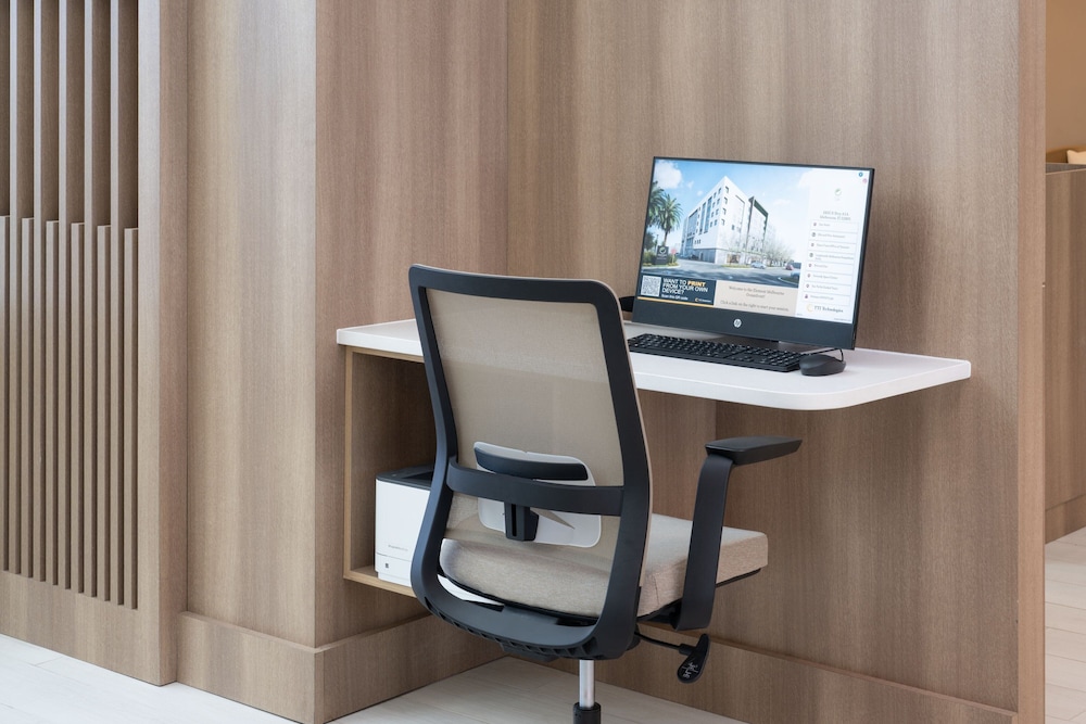 Element Melbourne Oceanfront 45/57