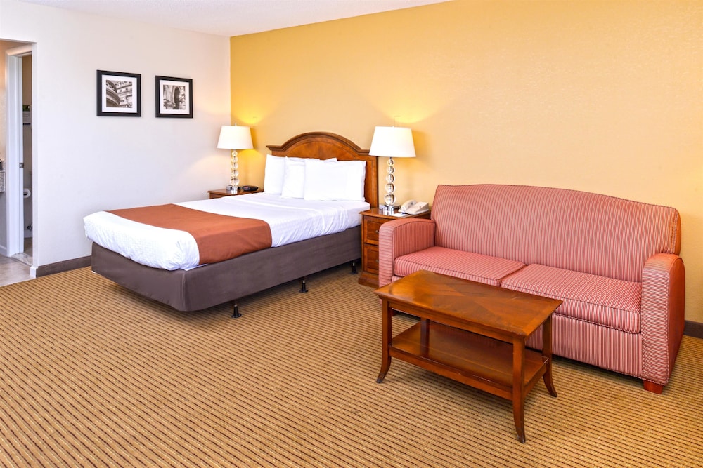 Americas Best Value Inn-Plattsburgh 19/40