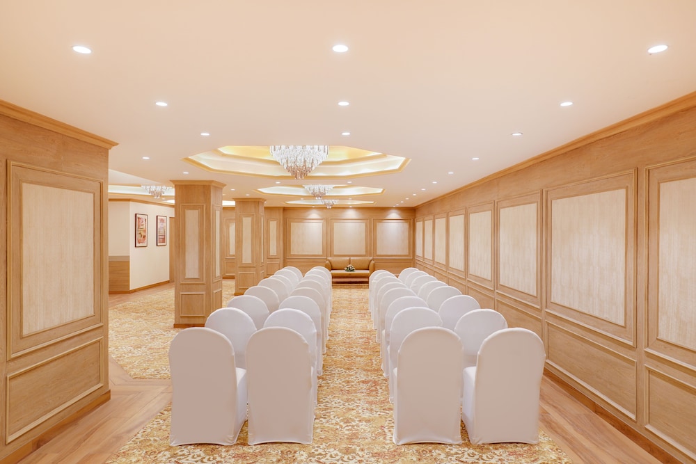 HOTEL SURENDRA VILAS 23/50