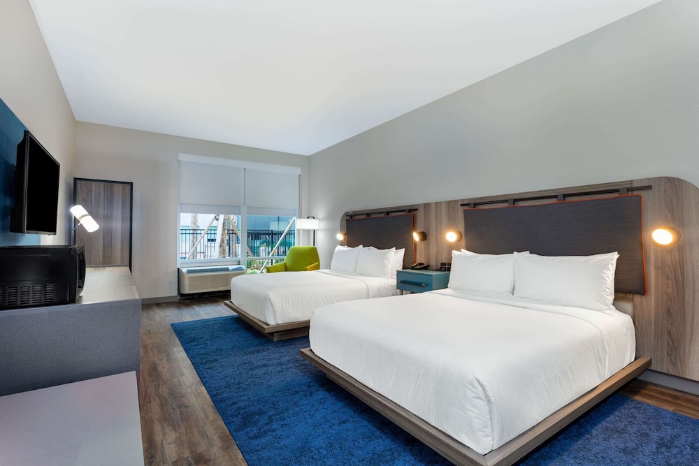 TRYP by Wyndham Orlando 25/54