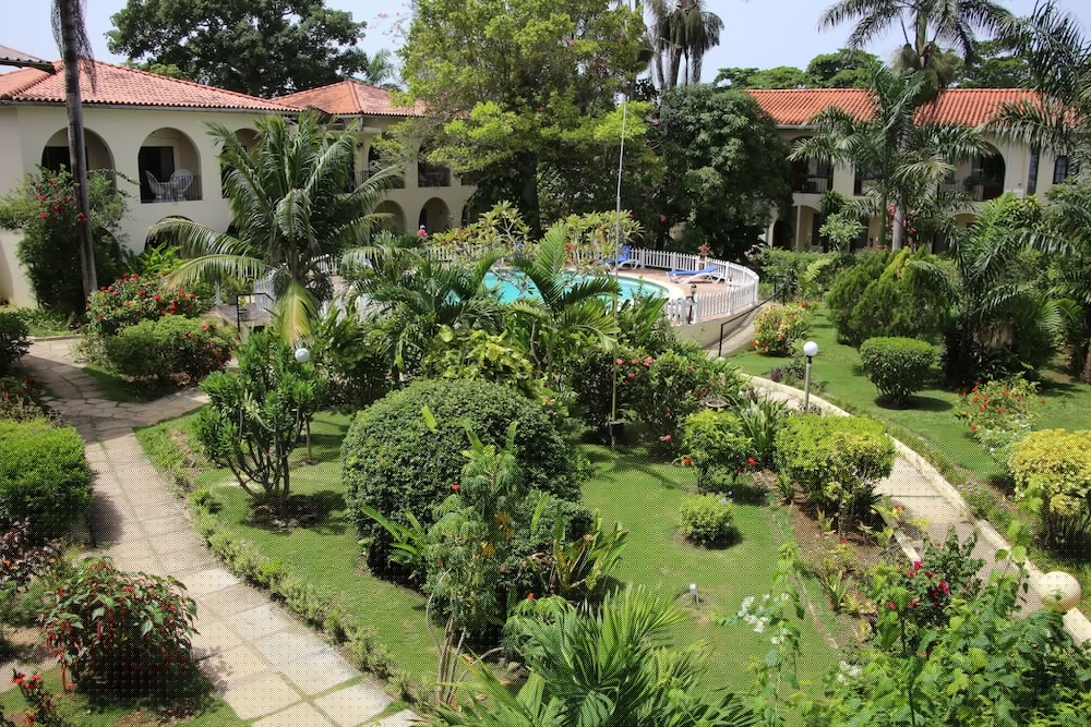 Charela Inn Hotel 1/51