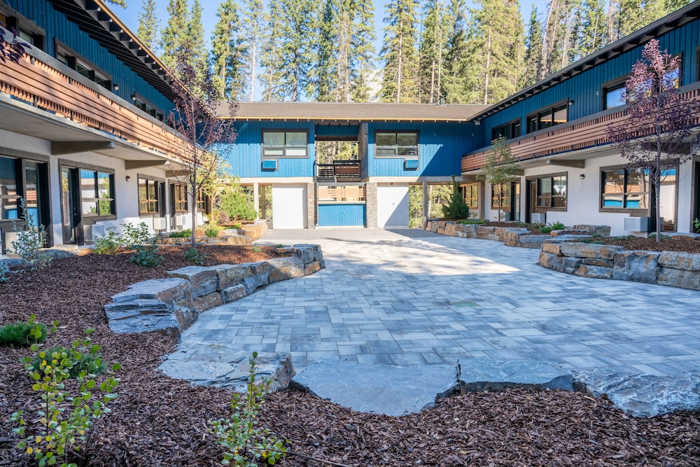 The Dorothy Motel 41/58