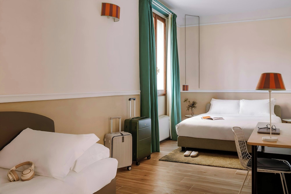 HOTEL PRIVILEGE 16/55