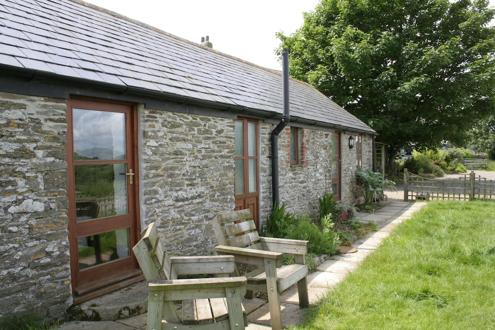Polean Farm Cottages 44/50