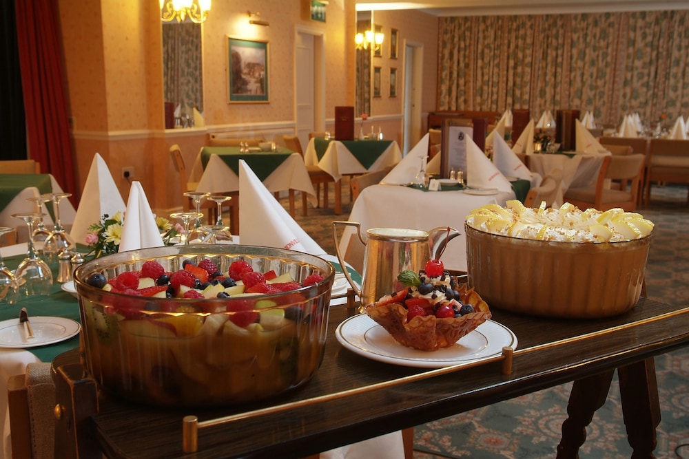 Saxonville Hotel 29/50