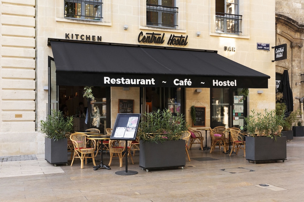 Central Hostel 2/50