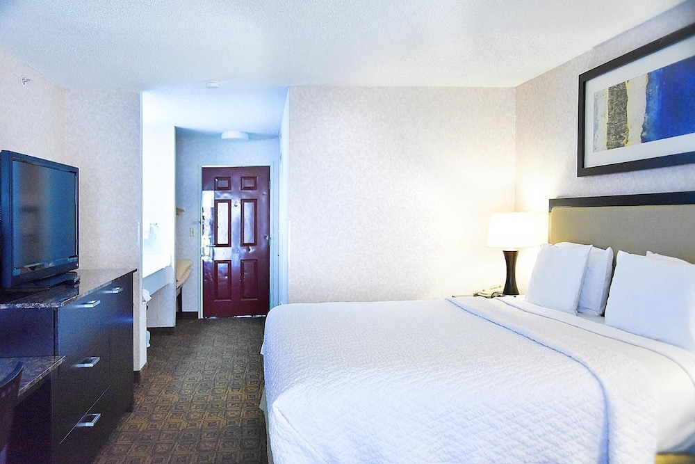 Argo Inn and Suites 12/48