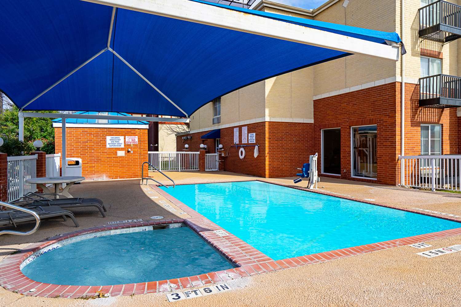 Quality Suites San Antonio Northeast 27/27