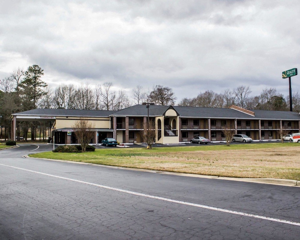 Quality Inn Kenly I-95 5/50