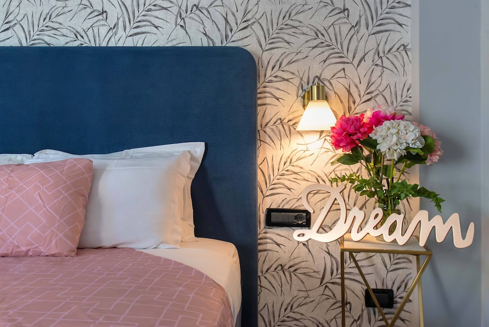 Bloom Hotel Roma 50/75