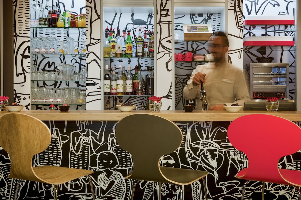 Ibis Paris Porte De Clichy Centre 46/71
