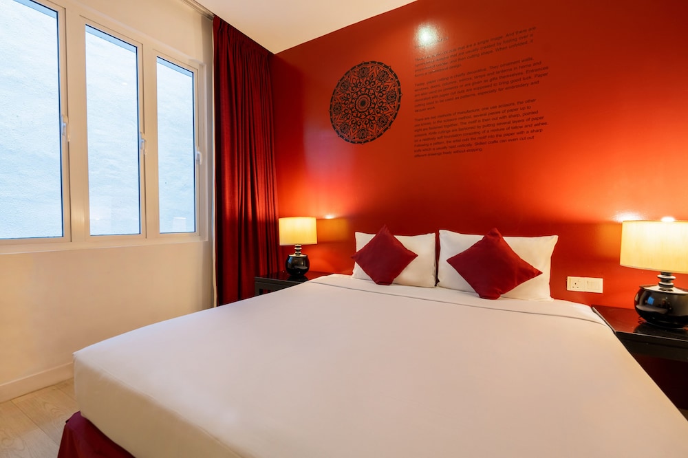 SUPERIOR, KING BED