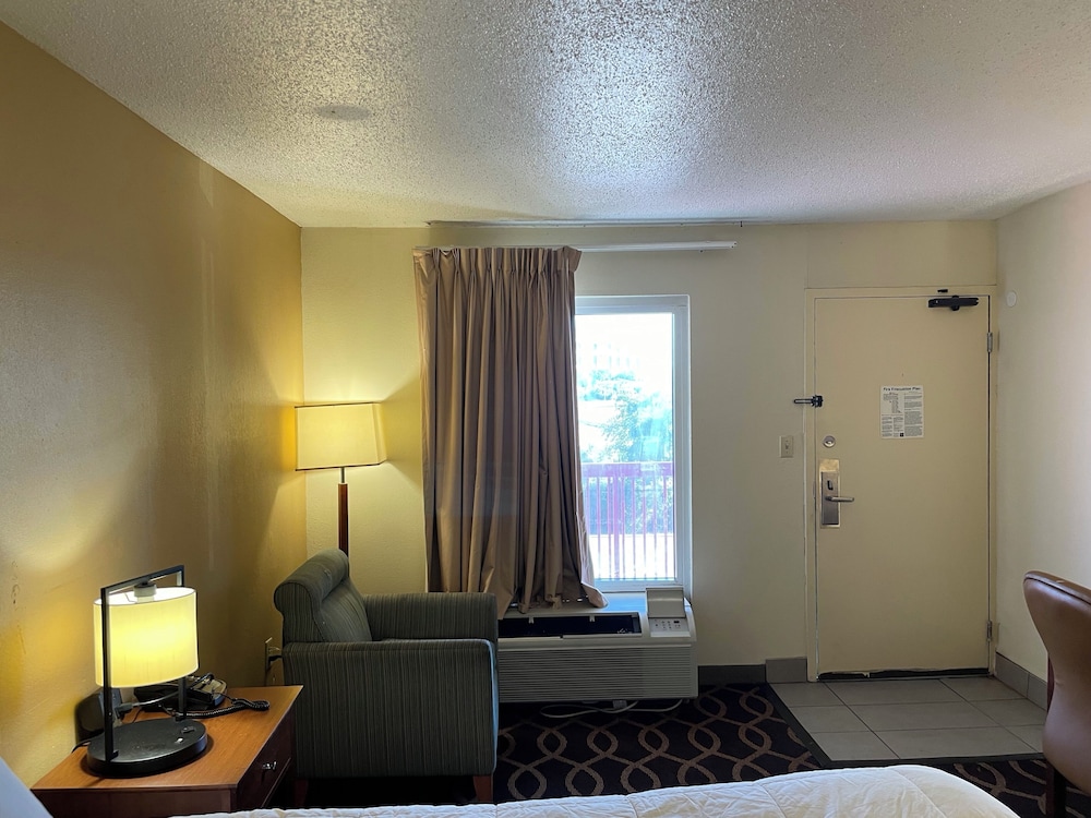 Red Lion Inn & Suites Hattiesburg 9/17